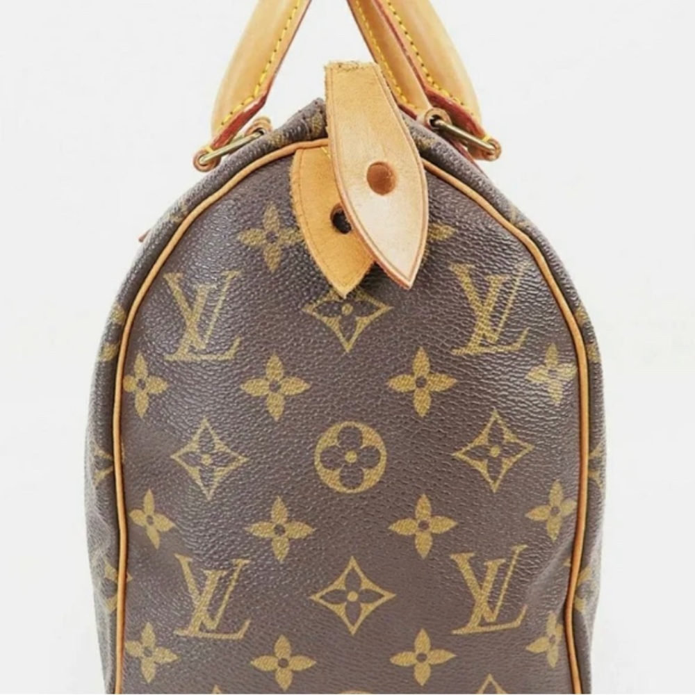 SOLD!!

AUTHENTIC Louis Vuitton Speedy 25 - Picture 6 of 11